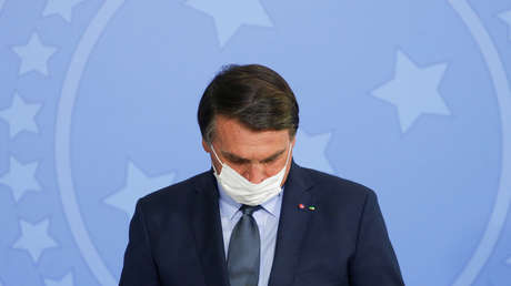 Reportan que Bolsonaro se someterá el viernes a una cirugía para extraerle un cálculo en la vejiga