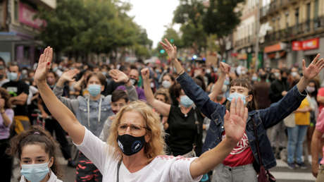 Experto de la OMS asegura que es más probable ganar la lotería que no contagiarse de coronavirus