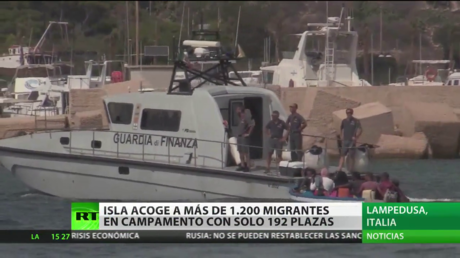 Una isla italiana acoge más de 1.200 migrantes en un campamento con solo 192 plazas
