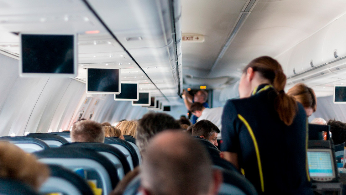 Revelan cuáles son los asientos de avión donde se corre mayor riesgo de contagio de coronavirus