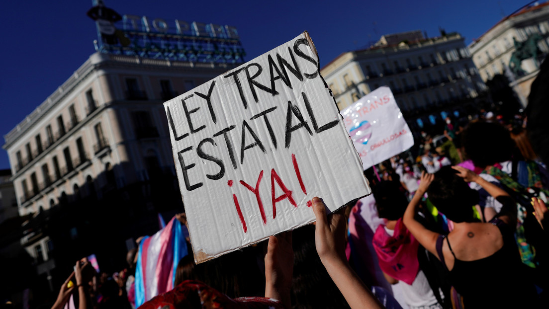 Al menos 13 países mantienen leyes que criminalizan a las personas trans