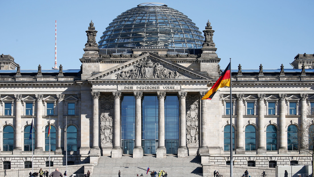 Vicepresidente del Bundestag insta a prevenir la "glaciación" de las relaciones entre Rusia y Alemania