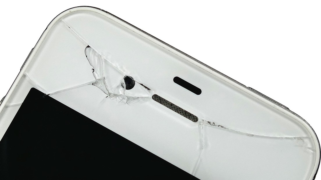 Apple trabaja en nuevos iPhone con pantallas que se reparan solas y pondrán fin a los arañazos