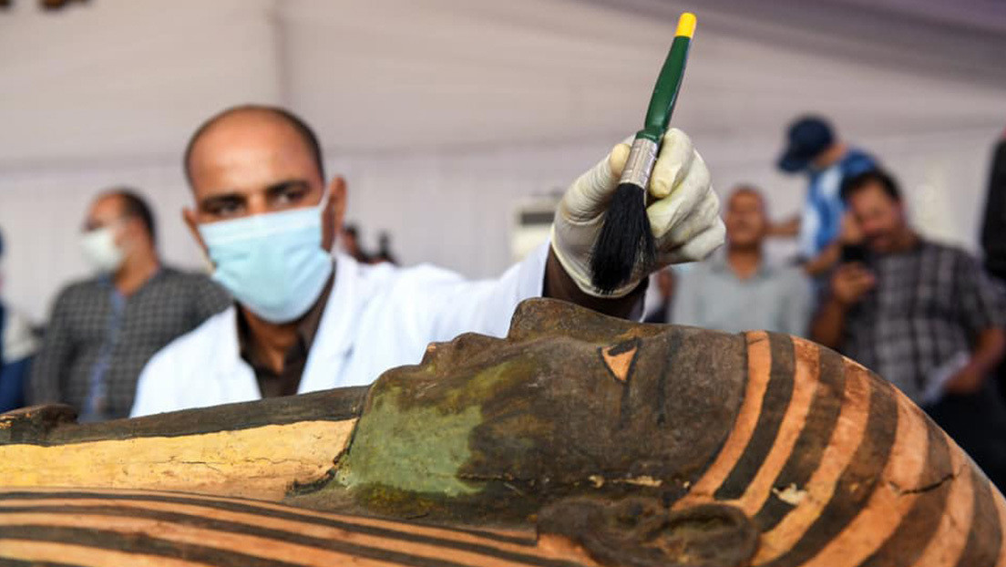 Hallan en Egipto 59 sarcófagos intactos con momias de más de 2.600 años (FOTOS)