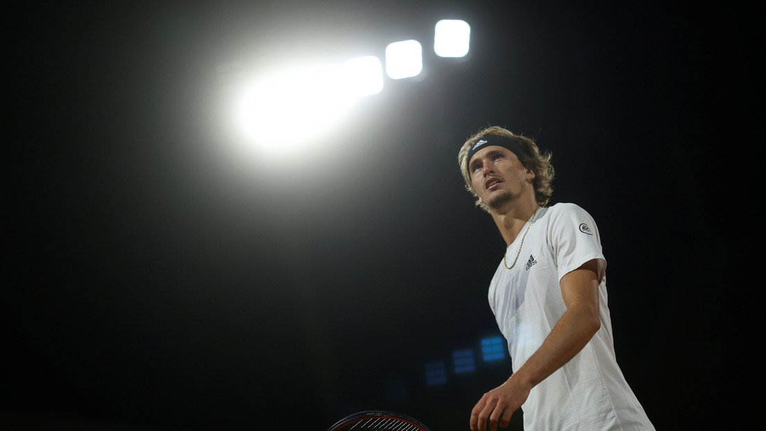 "No debí jugar": Alexánder Zvérev admite que jugó con fiebre y tos su partido de Roland Garros