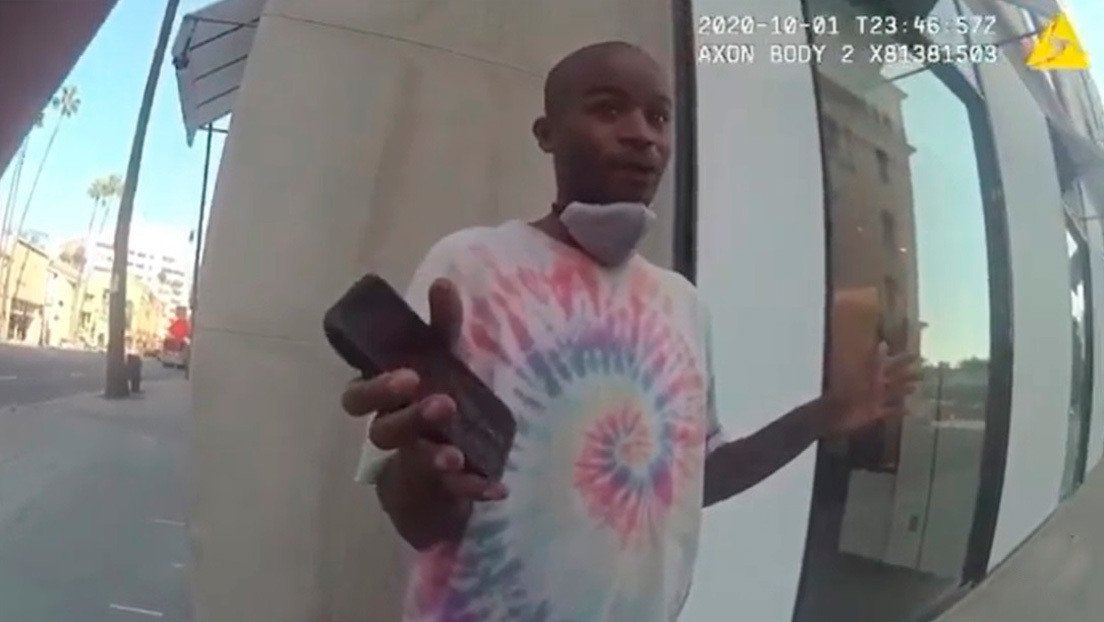 Ejecutivo de Versace denuncia que fue interceptado por la Policía en Beverly Hills por "ser negro" (VIDEO)