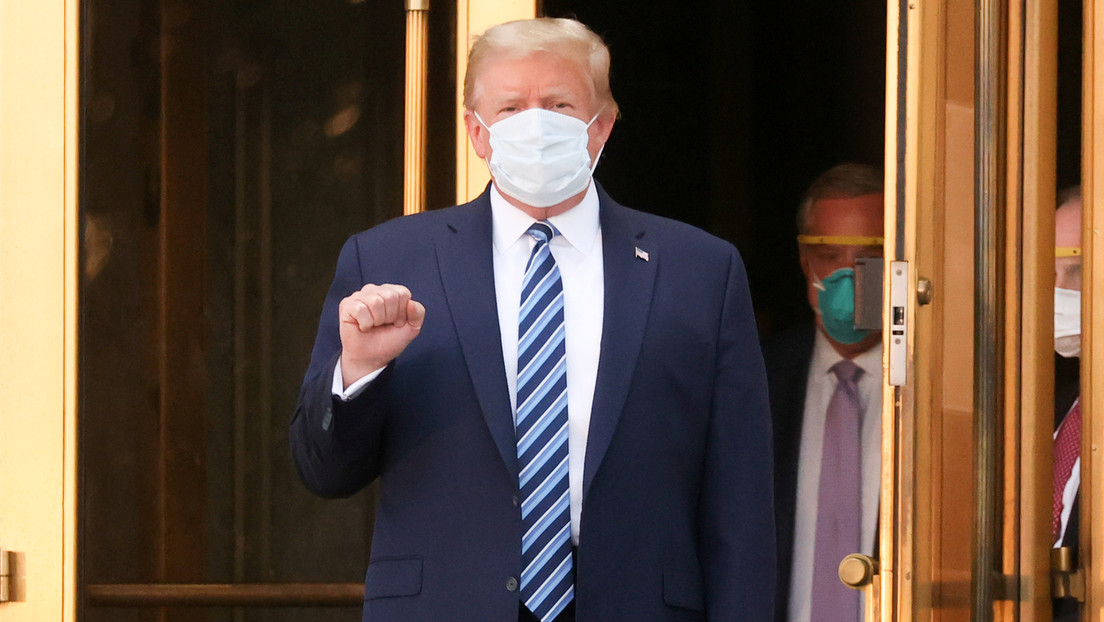 Médico de Trump afirma que el presidente "ahora no muestra síntomas de covid-19"