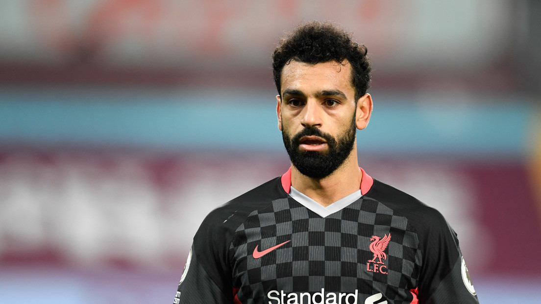 Mohamed Salah defiende a un sintecho del acoso callejero