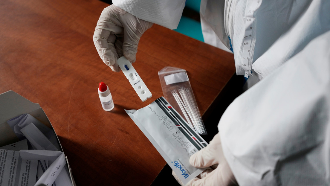 ¿Cómo funciona el primer test PCR fabricado en España para detectar el coronavirus sin salir de casa?