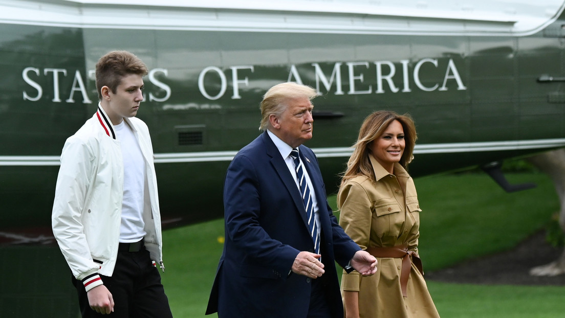 Melania Trump revela que su hijo adolescente Barron también dio positivo por covid-19