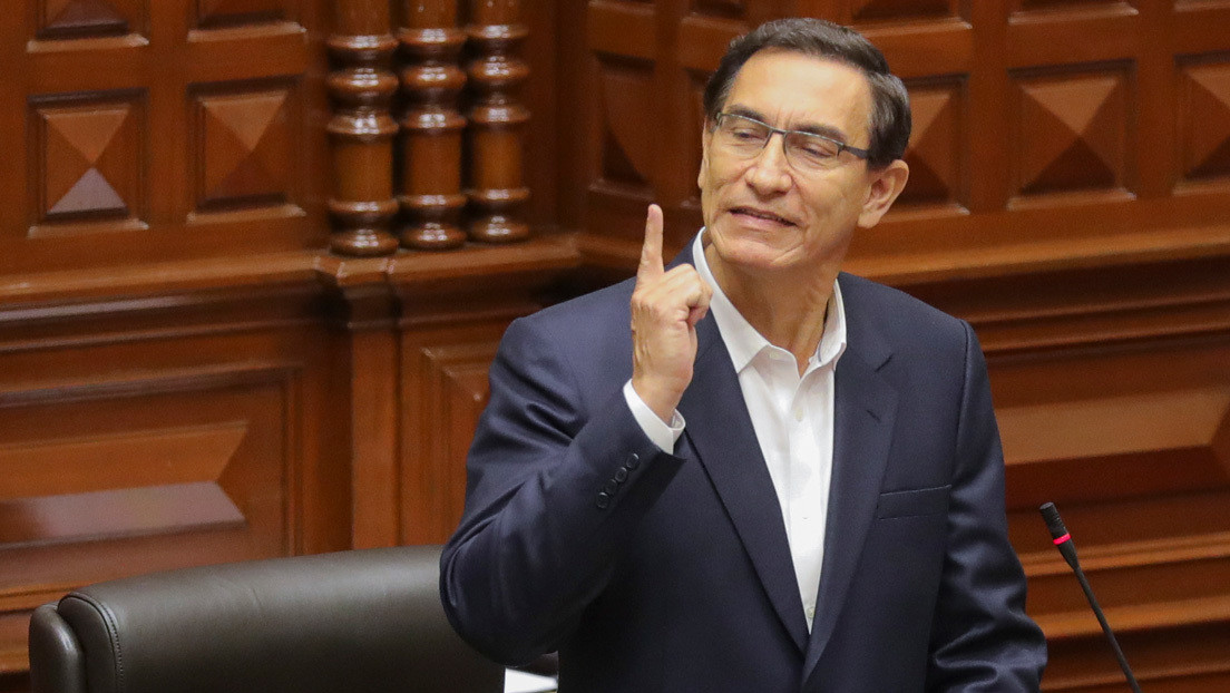 Vizcarra critica que una comisión del Congreso diera luz verde al retiro anticipado de pensiones, mientras el país estaba atento al juego Perú-Brasil