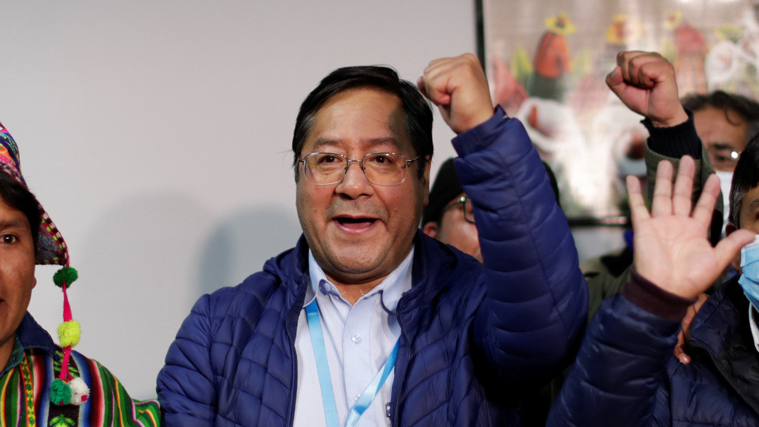 VIDEO: Momento en que Luis Arce y su equipo de campaña se enteran de que los resultados preliminares les dan la victoria en las elecciones de Bolivia