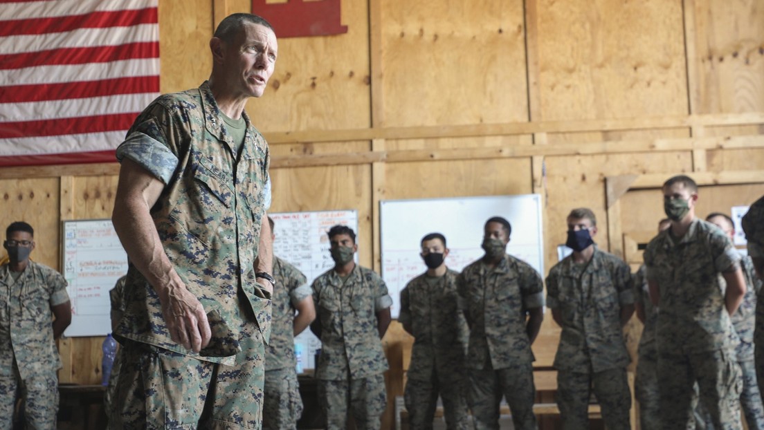 Un alto militar de EE.UU. repite un insulto racista de una canción de rap que escuchaban los marines, acaba suspendido y bajo investigación