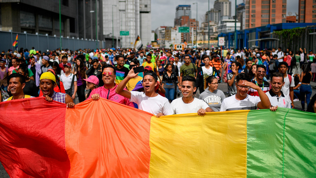 Maduro encomienda "la tarea del matrimonio LGBTI" a la próxima Asamblea Nacional después de las palabras del papa Francisco