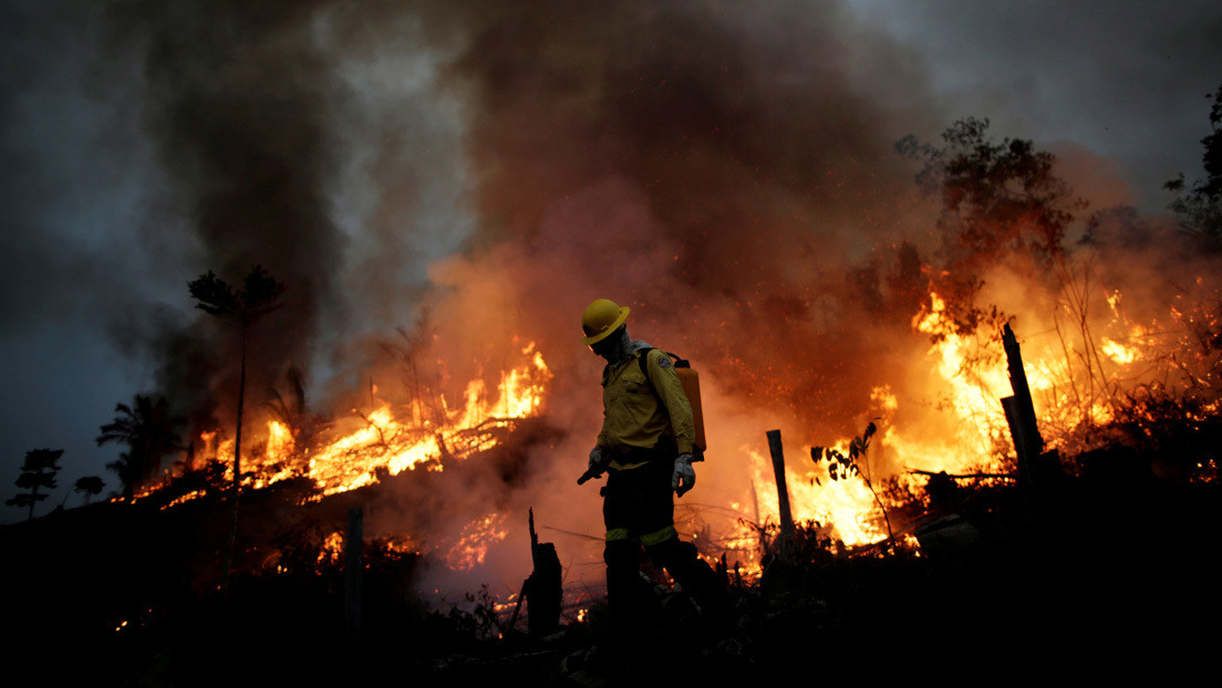 El órgano ambiental de Brasil reanuda el combate a los incendios tras suspenderlos por falta de dinero