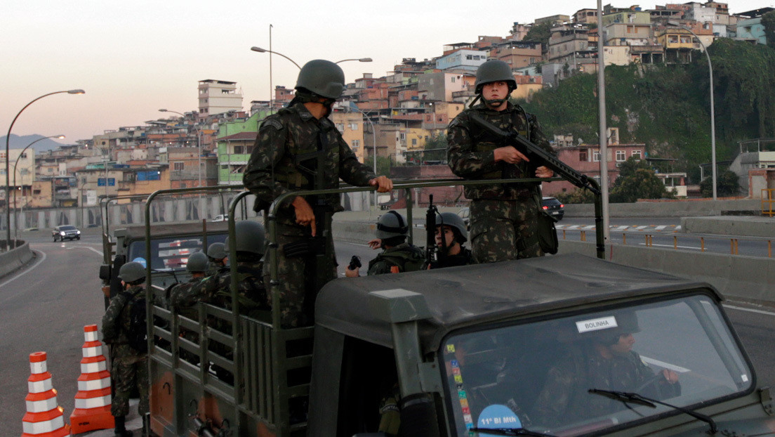¿Quiénes son y cómo operan las poderosas milicias de Río de Janeiro?