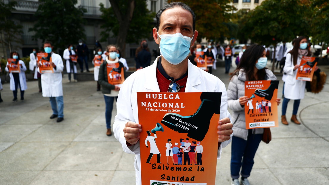 Los médicos de toda España comienzan una huelga indefinida por primera vez en 25 años en plena ola de coronavirus