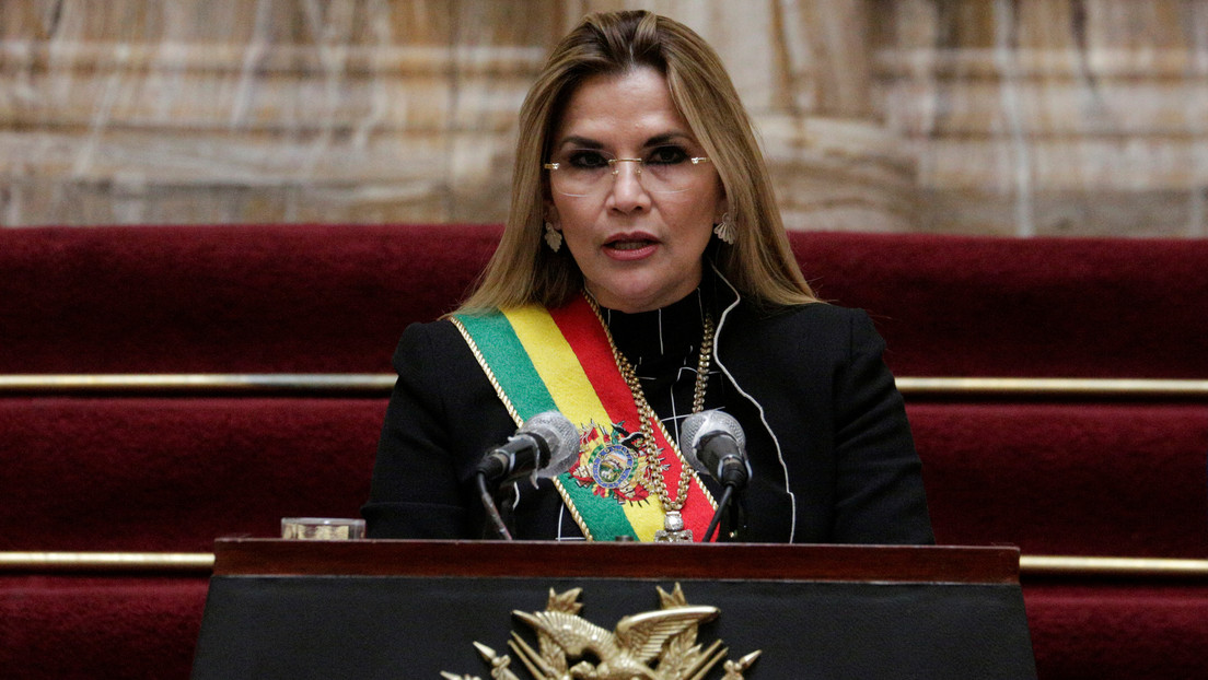 Áñez dice que le entregará el poder a Arce aunque "algunos exigen desconocer" el resultado de las elecciones en Bolivia