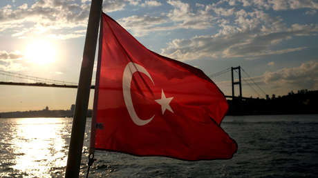 Primer ministro de Armenia: Turquía trasladó miles de mercenarios sirios a Nagorno Karabaj