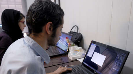 EE.UU. incauta 92 dominios web supuestamente utilizados por Irán en una "campaña global de desinformación"