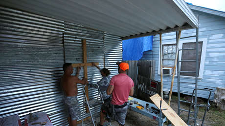 El huracán Delta se fortalece y alcanza categoría 3 en su paso hacia EE.UU.