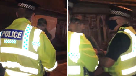 VIDEO: Un adolescente propina un cabezazo a un policía que trataba de arrestarlo