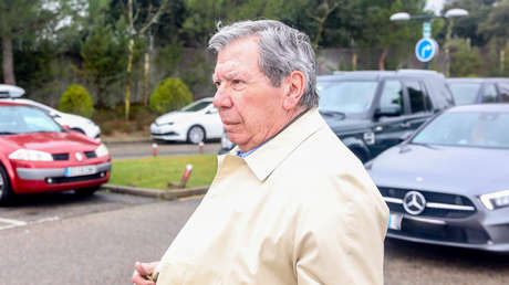 "Me ha saltado el desfibrilador": El susto de un exministro español durante una entrevista en vivo (VIDEO)