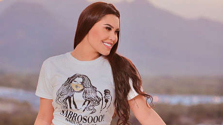 "Te grabo y los suspenden, con los seguidores que tengo": Cantante Ana del Castillo alega tener covid-19 y amenaza a una clínica que no la deja entrar