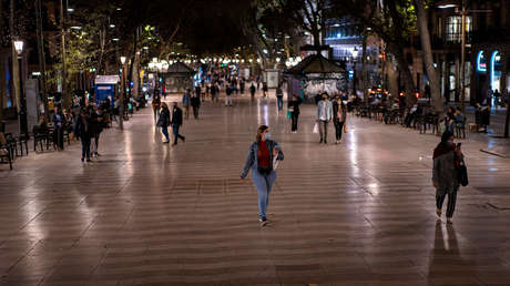 España registra 23.580 nuevos contagios de coronavirus, la cifra diaria más alta de toda la pandemia en ese país