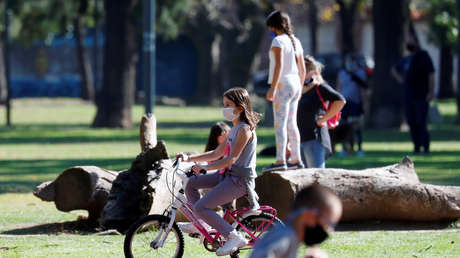 El Gobierno de Argentina extiende la Asignación Universal por Hijo a un millón más de niños y adolescentes sin recursos