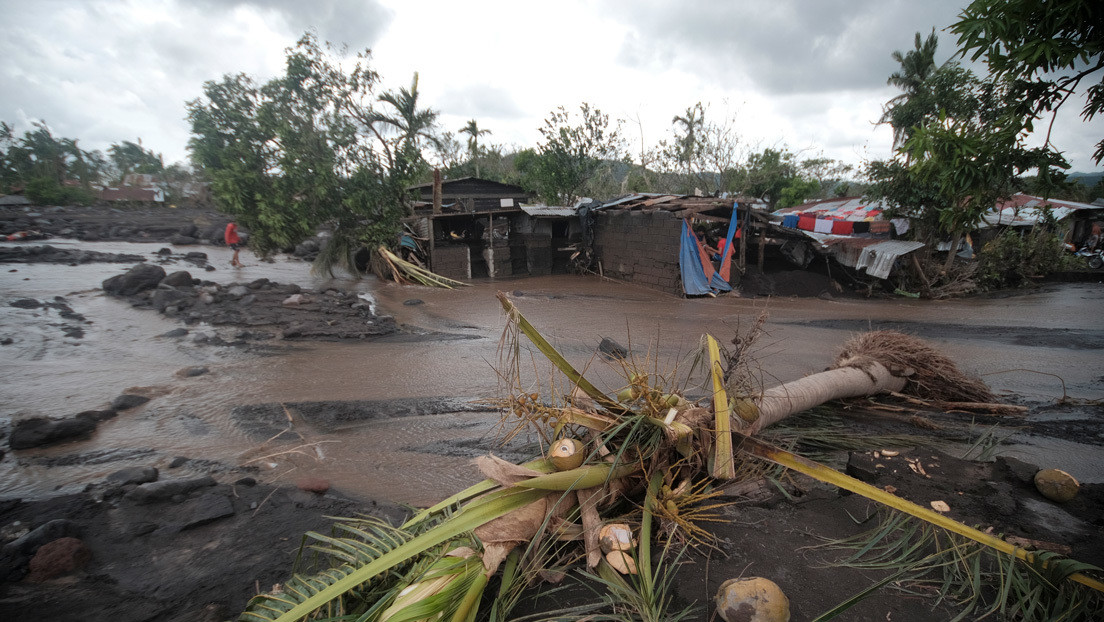 Estiman que el tifón Goni "destruyó entre el 80 y 90%" del municipio filipino donde tocó tierra