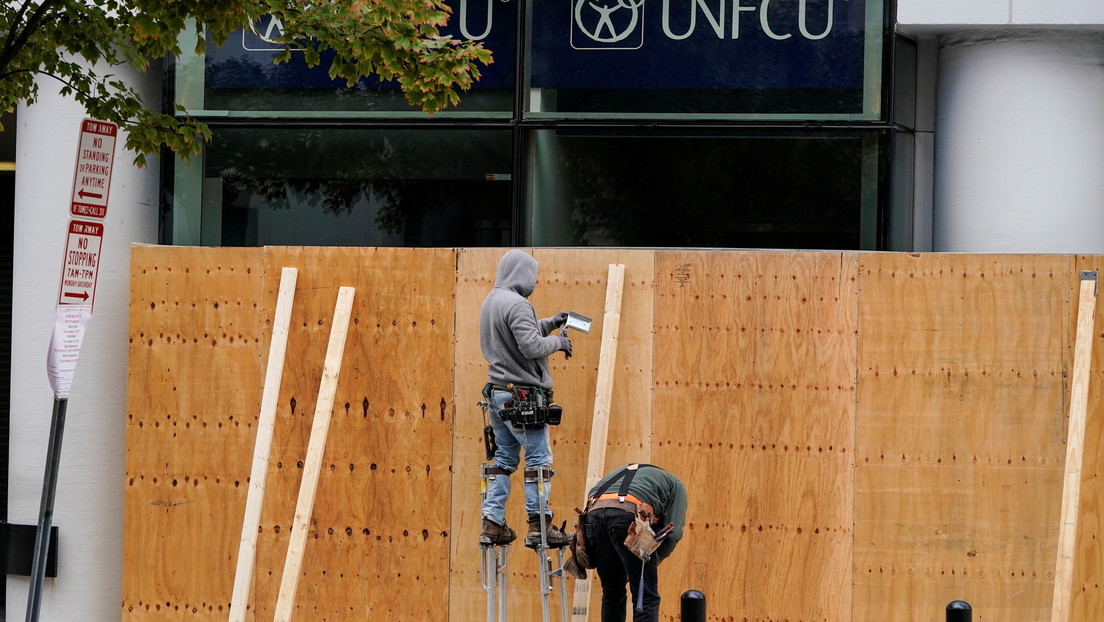 FOTOS: Comercios en ciudades de EE.UU. se preparan para posibles disturbios tras las presidenciales