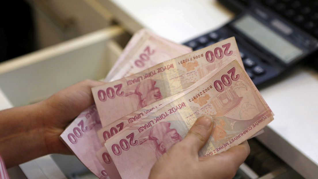 Bloomberg califica la lira turca de "la peor moneda del mundo"