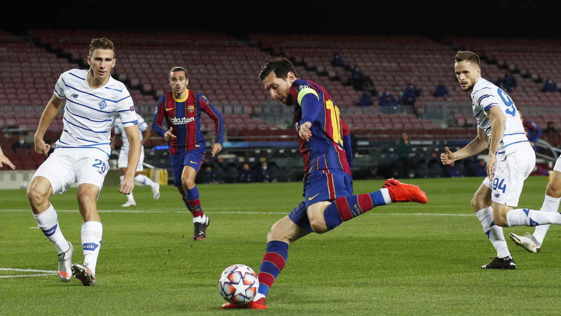 Critican duramente a Messi por no impedir el avance del rival en una jugada en la Champions (VIDEOS)
