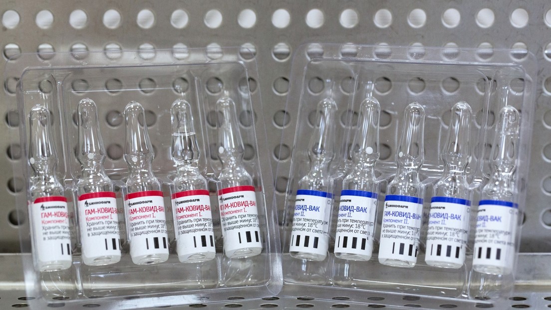 Hungría anuncia que comenzará a importar una vacuna rusa contra el coronavirus a partir de diciembre