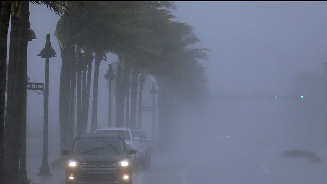 La tormenta tropical Eta podría fortalecerse en las próximas 48 horas y convertirse en huracán antes de alcanzar la península de Florida