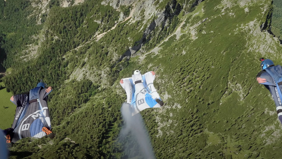 VIDEO: Primer vuelo con un traje aéreo eléctrico que alcanza los 300 kilómetros por hora