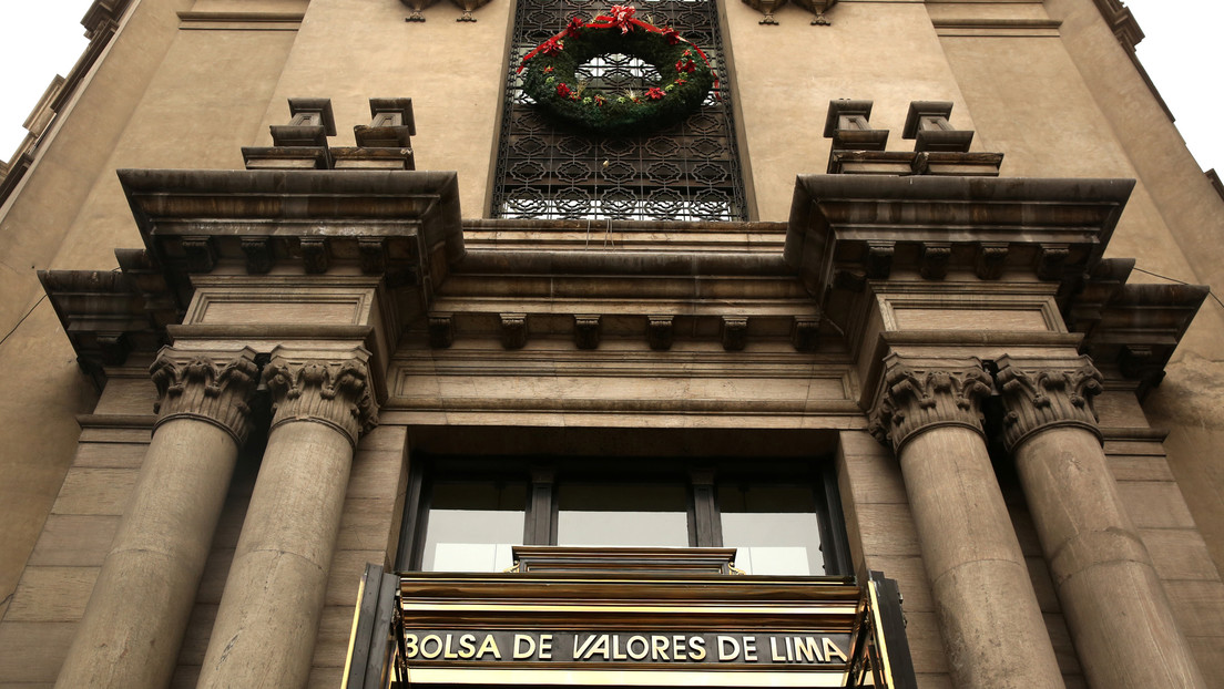 Se desploma la Bolsa de Valores de Lima tras la destitución de Martín Vizcarra