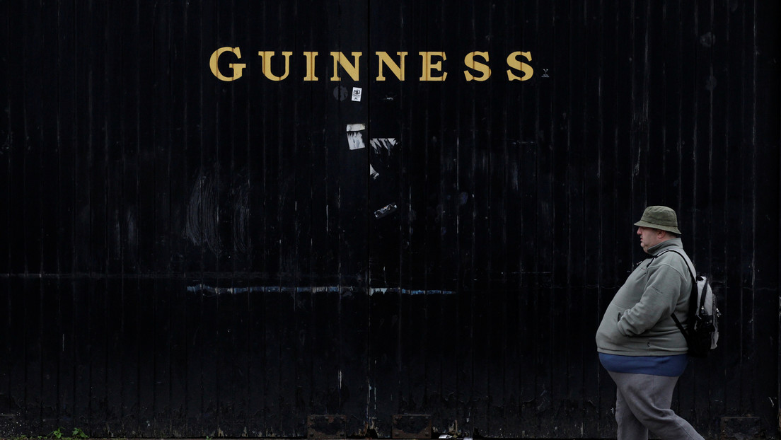 Guinness retira del mercado su cerveza sin alcohol medio mes después de su lanzamiento por "una contaminación microbiológica"