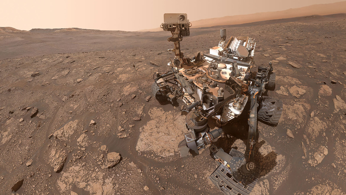 El róver Curiosity de la NASA se toma una selfi en Marte