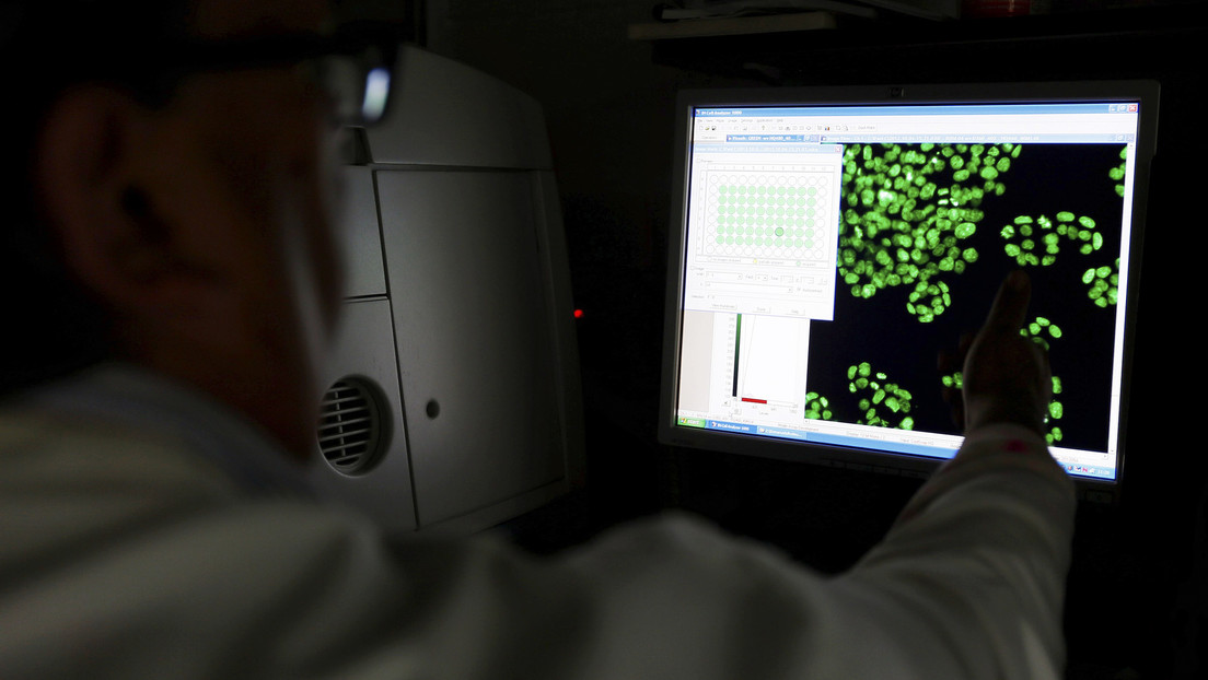 Científicos logran destruir células cancerosas con un novedoso método de 'tijeras microscópicas'