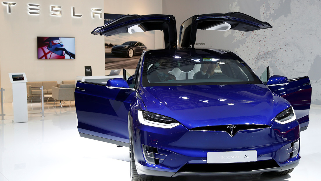 Tesla retira más de 9.500 coches Model X y Model Y por su techo que puede desprenderse en movimiento