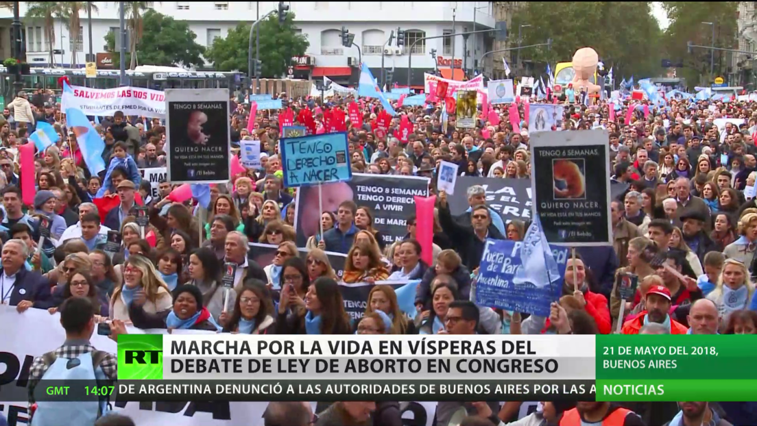 Marcha por la vida en vísperas del debate de la ley de aborto en el Congreso argentino