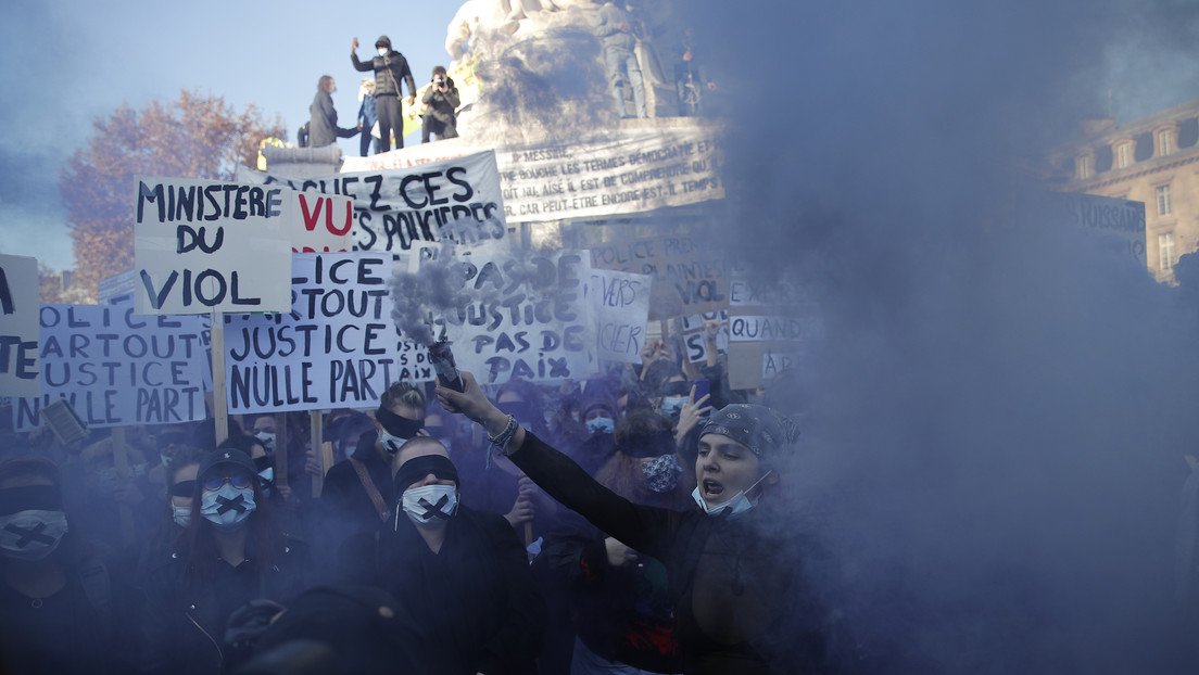 VIDEOS: Violentos disturbios en París durante una multitudinaria protesta en contra de la violencia de las fuerzas de seguridad