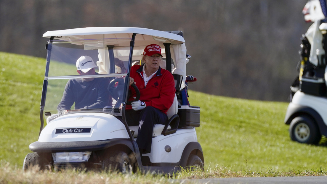 "Odio este puto hoyo": Trump desata su enojo en el campo de golf