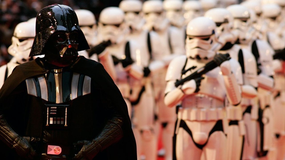 Fallece a los 85 años el actor David Prowse, que interpretó a Darth Vader en 'Star Wars'