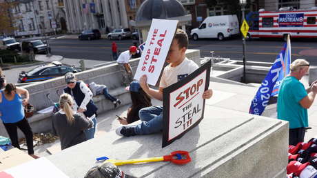 Facebook elimina un grupo de apoyo a Trump en el que se denunciaba "fraude electoral" en las elecciones de EE.UU.