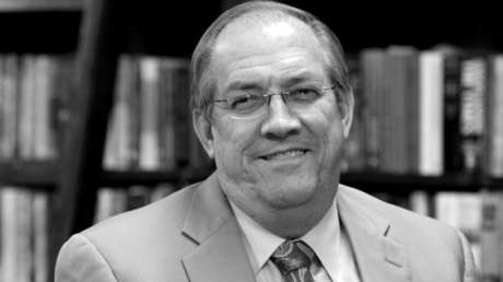 Televangelista que culpó al sexo prematrimonial de la pandemia del covid-19 muere a causa de coronavirus