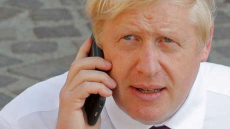 "Trump" y "segundo mandato": Hallan un 'mensaje oculto' en el tuit de Boris Johnson felicitando a Joe Biden