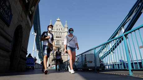 La OMS advierte que los sistemas sanitarios de Europa y las Américas están "al borde de colapso" debido al coronavirus